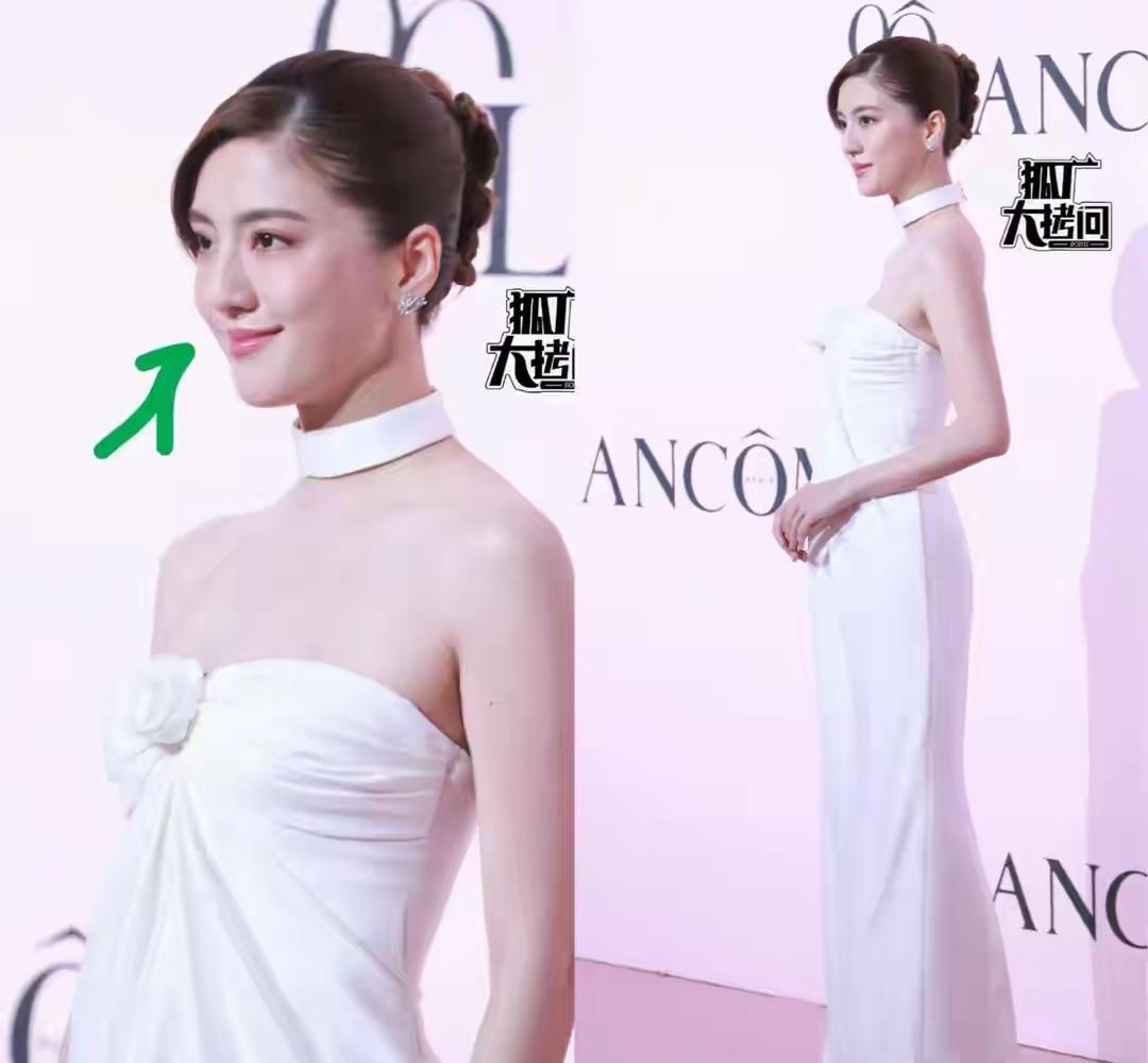 吴千语发了一张侧脸照，没人想到，这张照片会改变很多人对“丑”的看法。那不是精致