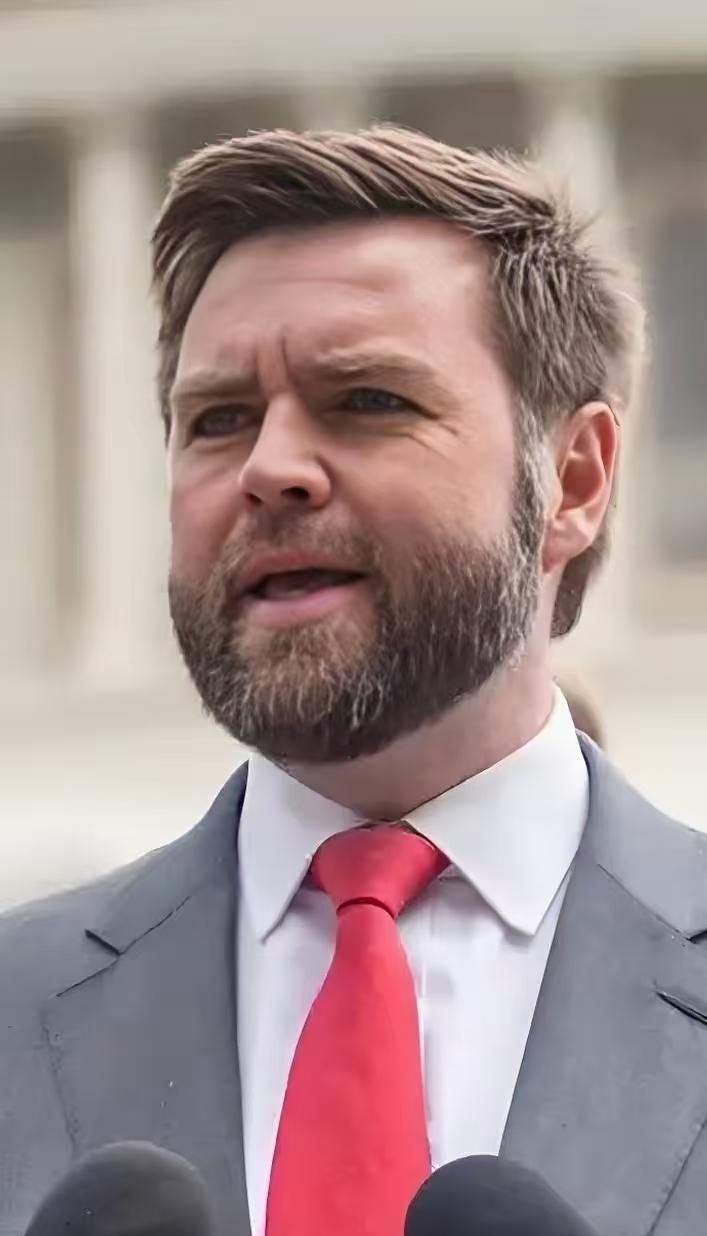 快报，快报一边是国庆欢腾，一边是政府停摆！美国这盘棋乱得离谱在伟大的东方