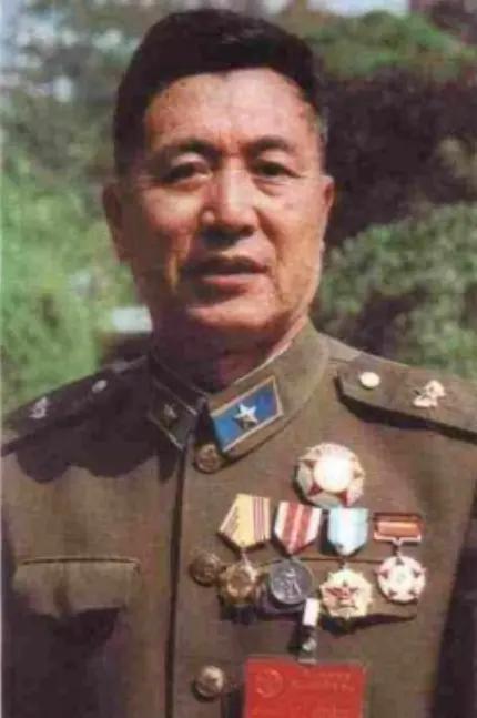 杨振玉（1931.10～1998.11.18），男，汉族，1931年10月生，热