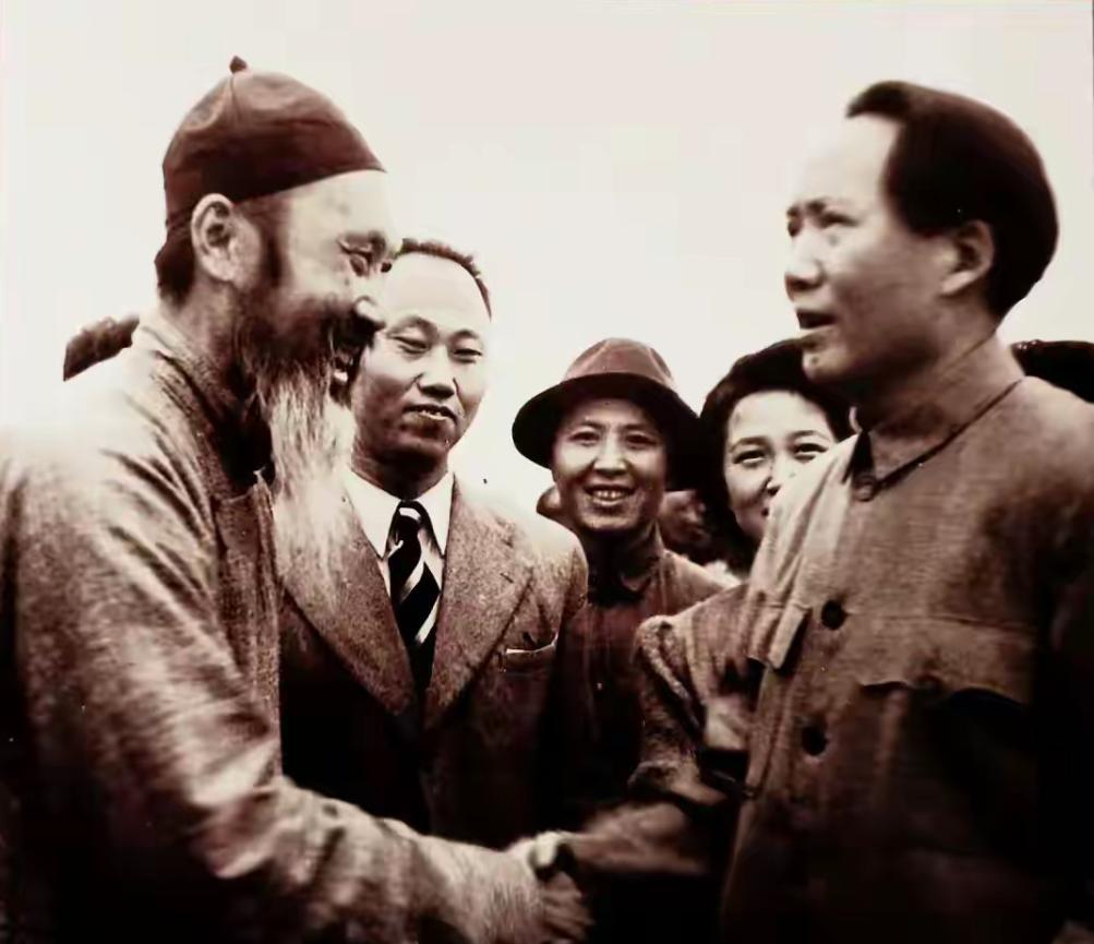 张澜一生阅人无数，重庆谈判期间和毛主席第一次见面后，却对周围人坦诚：未来得天下的