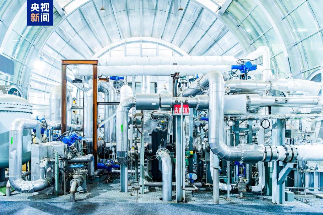 老美这回怕是要彻底睡不着觉了！ 砸了几十亿美金，一帮顶尖专家折腾了十几年都在