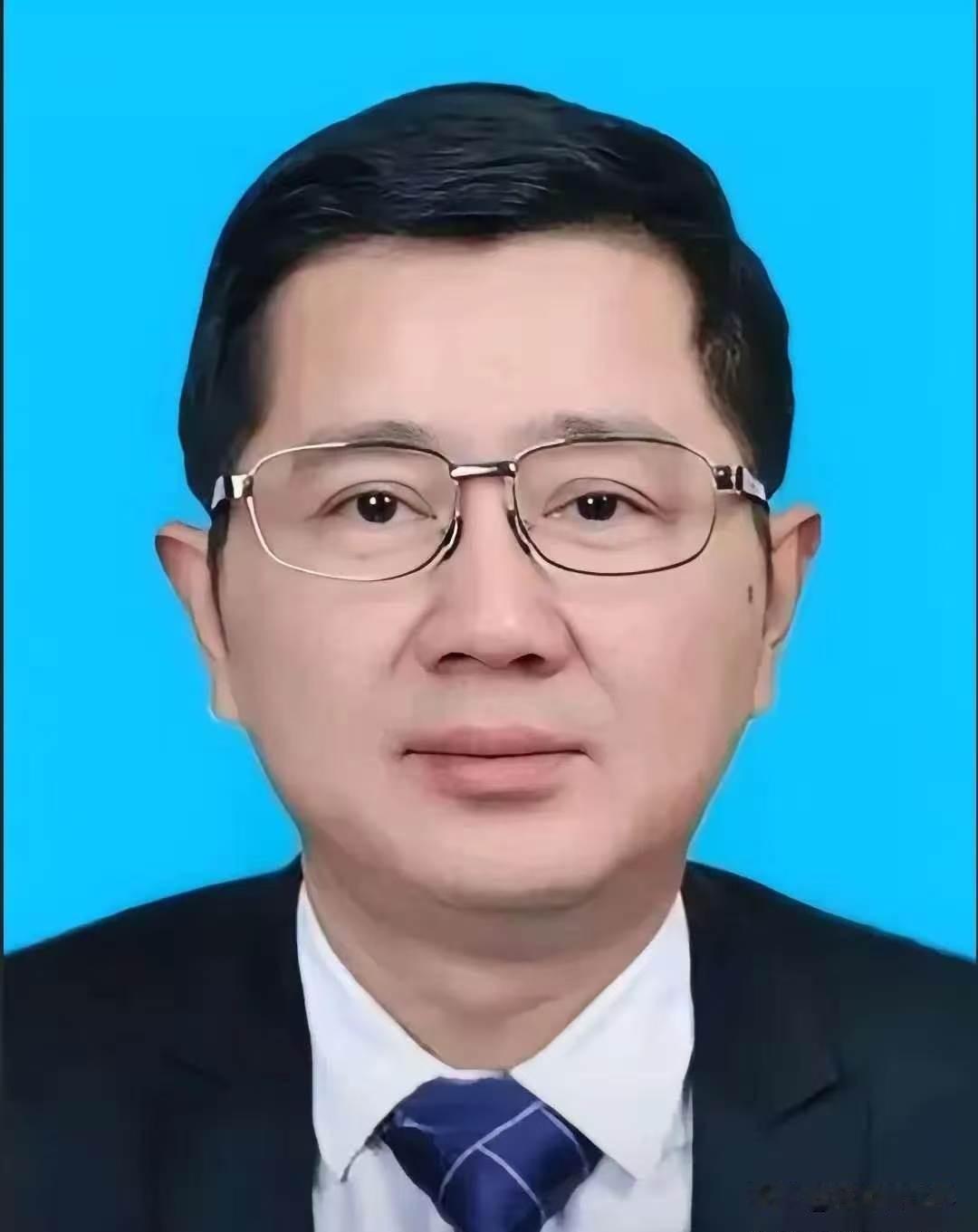 刚看到这个消息的时候，我反复确认了好几遍，差点以为看错了。滕义，北大社会学系毕