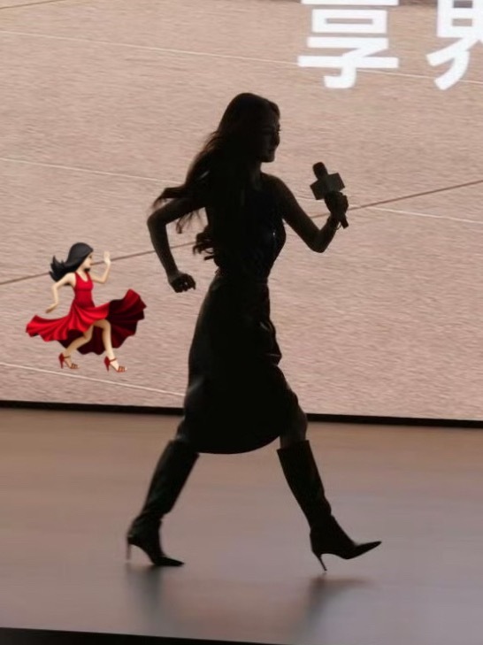 挑战偷偷cos表情包不被发现💃🏻💃🏻💃🏻
