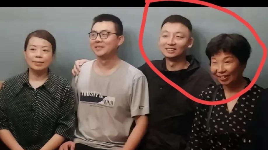 姚策真的很聪明，他在与生母杜新枝的交流中套出了很多话。如果他还活着，我觉得他最