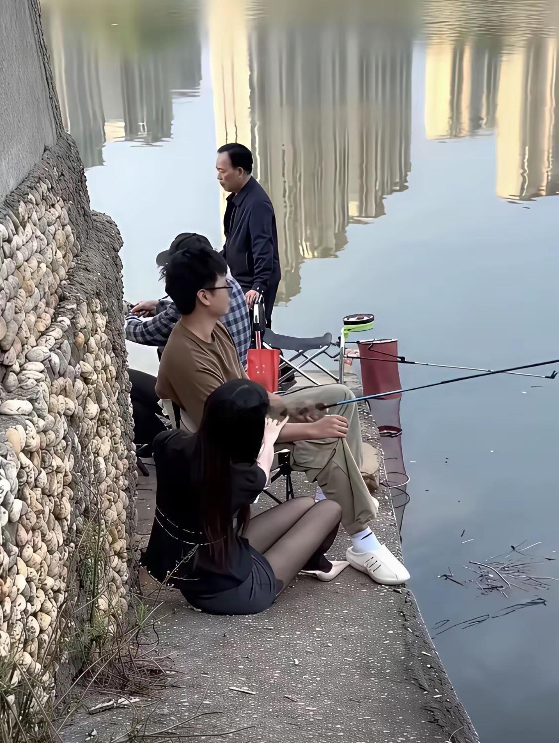 去哪里找这么好的女朋友[捂脸哭]
