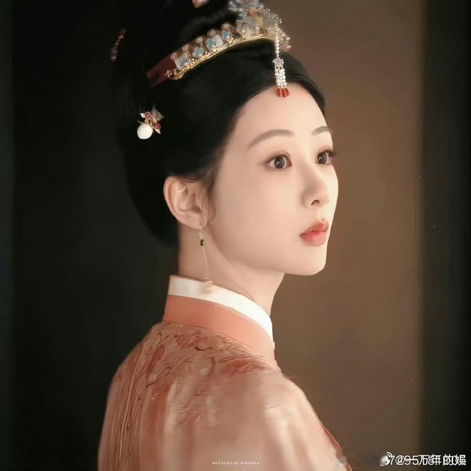 心疼李祯原本心怀期许奔赴前路，李祯却接连遭遇失意时刻，付出的真心被辜负，一路走来