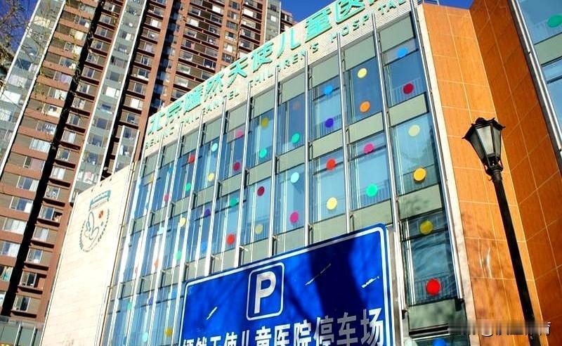 房东因为贪心30万，结果亏了70万。他以为捏住了肯德基的命门。谈判桌上，房东