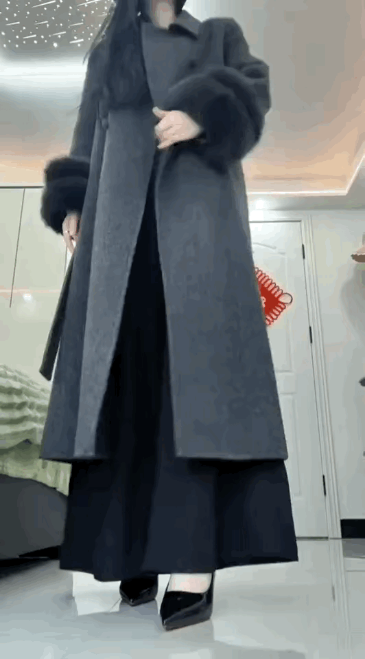 没必要如此吧？遮丑的听说过，但这样遮美的真没见过！[吐舌头眯眼睛笑][吐舌头眯眼睛笑][吐舌头眯眼睛