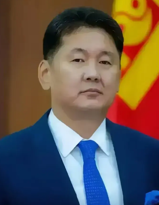 蒙古国总统呼日勒赫如愿以偿开通了直达美国的航班。据报导：美国联合航空公司从东京飞