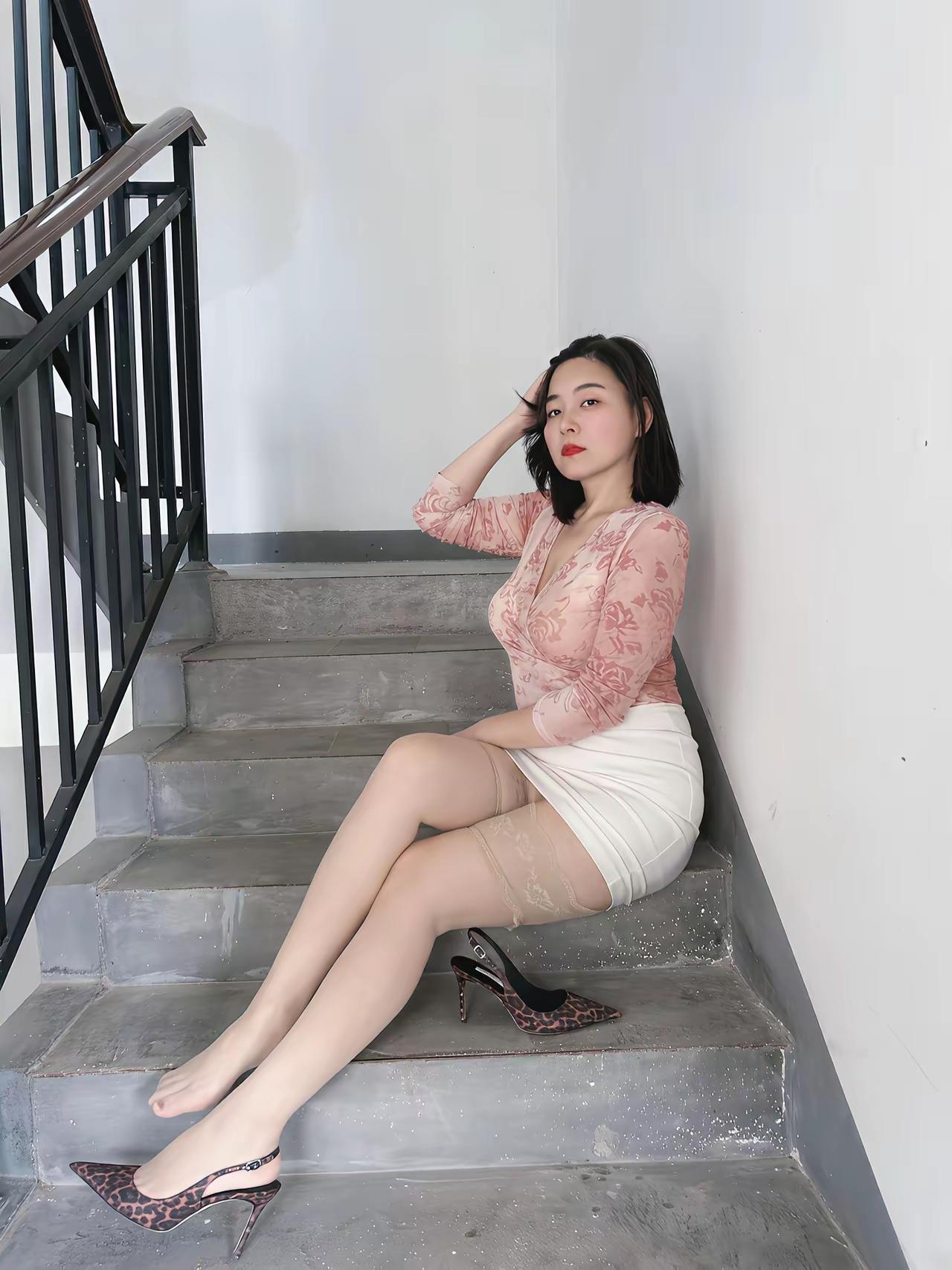 女人为什么也喜欢美女