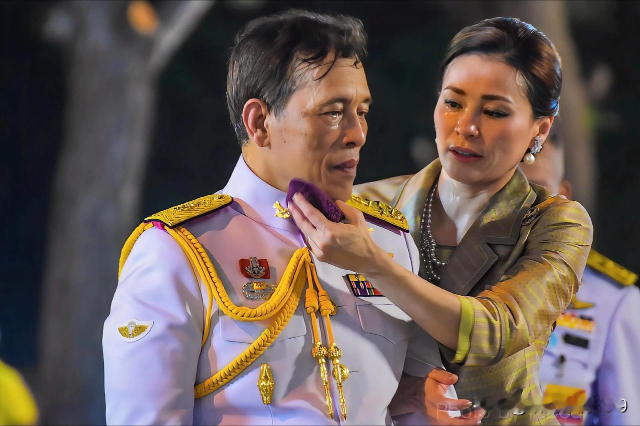 泰王为何此时破例访华？专家解读：不只为了旅游和铁路，三大信号值得细品！泰国国