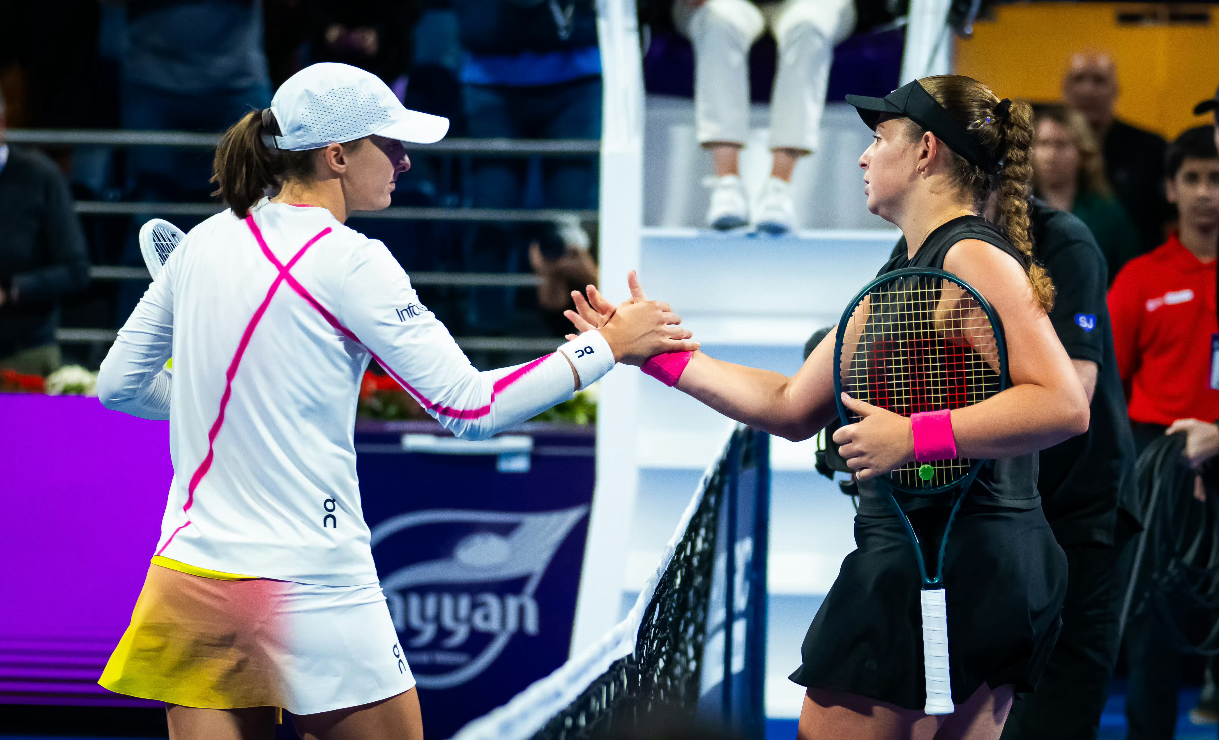 奥斯塔彭科真是时时刻刻关注自己的…老（大）对（女）手（仆）啊晋级多哈站四强后，奥