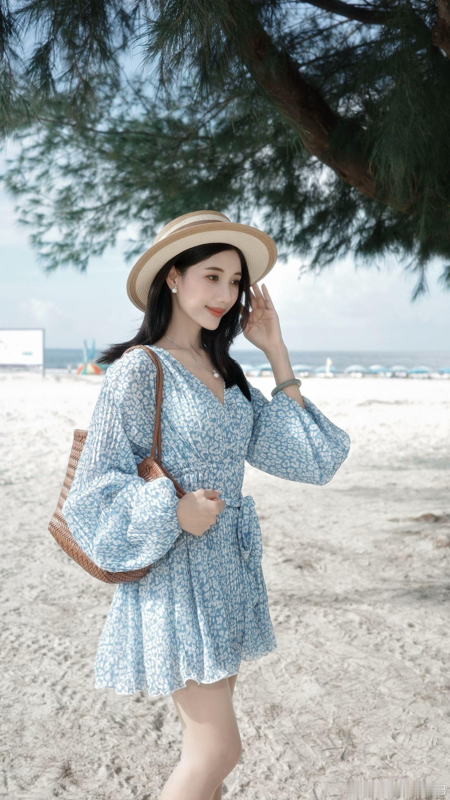 少女写真沙滩，连衣裙，肉丝，绝