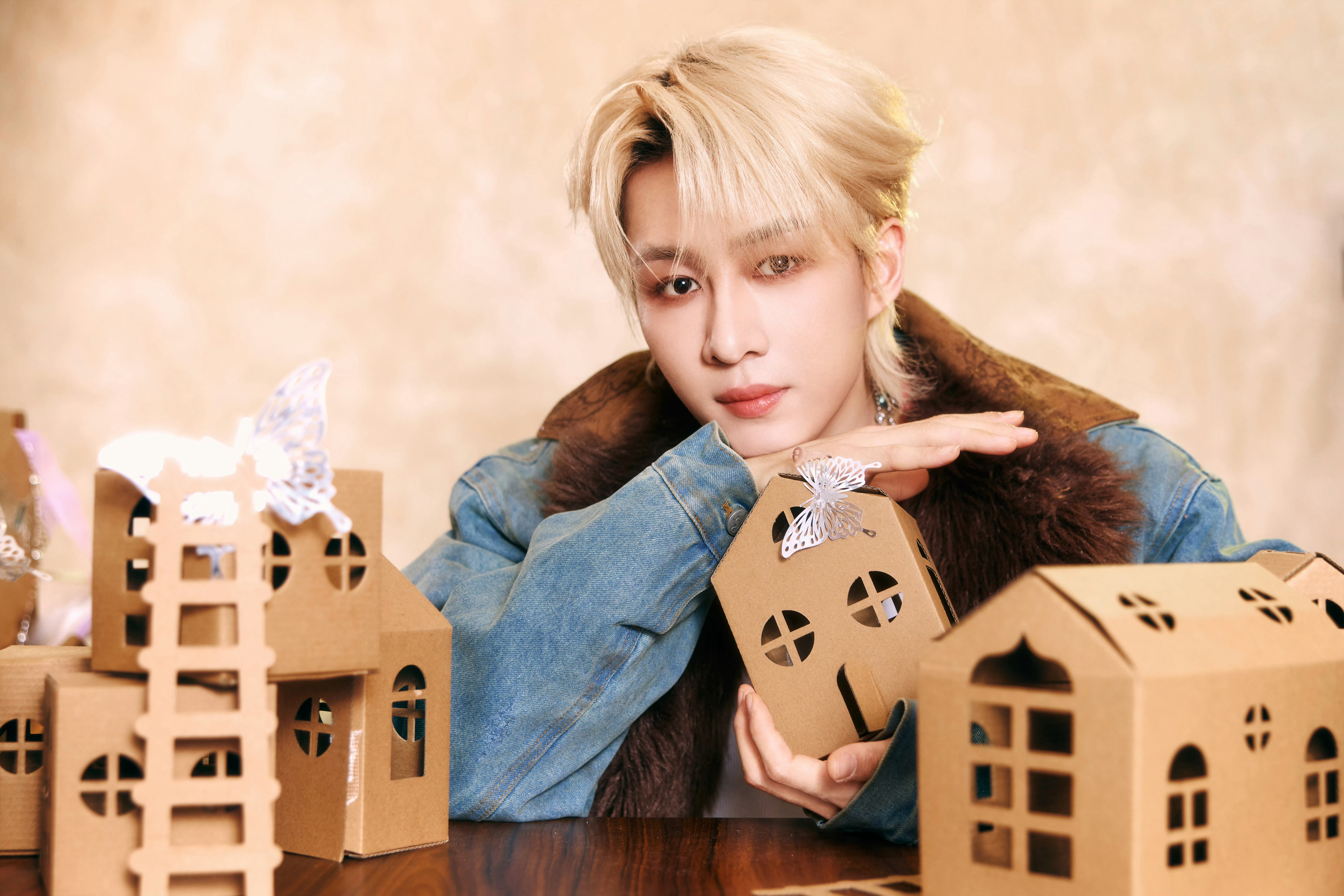 💜总有人因为你是你，而特别喜欢你更确切的说，尽管你是你，依然有人爱你