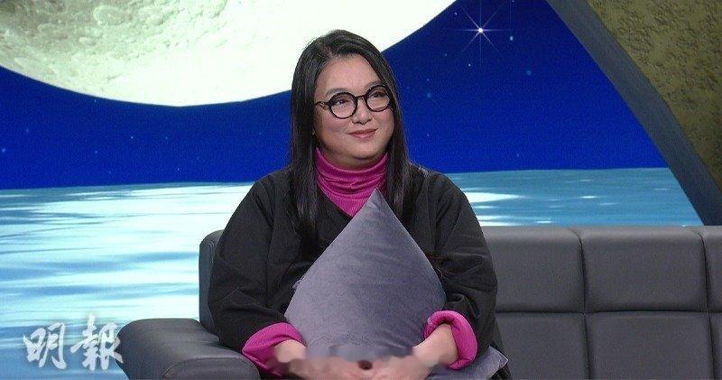 明报：李珊珊忆压力崩溃退圈夜夜笙歌10年拒再过复杂生活李珊珊将现身今晚（20