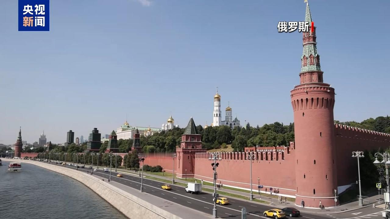 没有美国霸权的世界特朗普让泽连斯基看清现实，泽连斯基看到的现实是——失去了美国