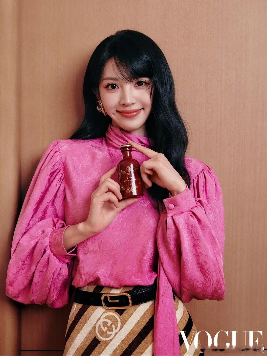 田曦薇、王楚然、文淇穿GUCCI同系列，谁穿最好看？