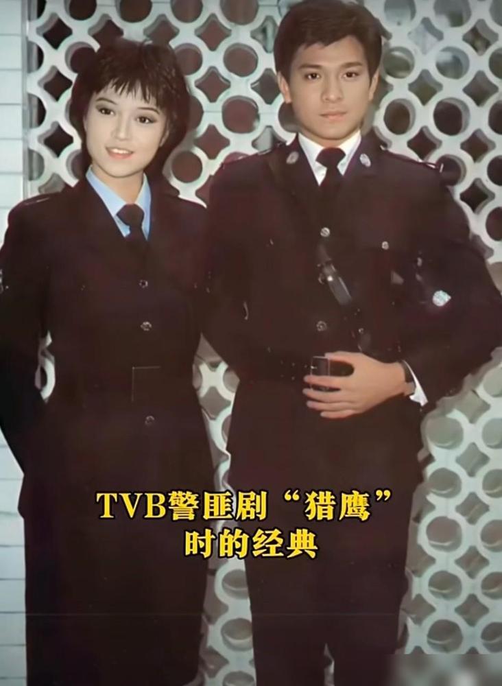 刘德华最近采访提起“80年代初合作的前辈”，却避开了一个关键名字。当年TVB硬性