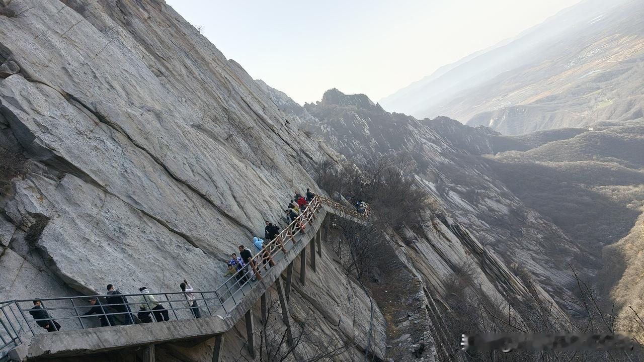 重要的事情说三遍:不要办卡！不要办卡！不要办卡！月卡，年卡，什么卡都别办。今