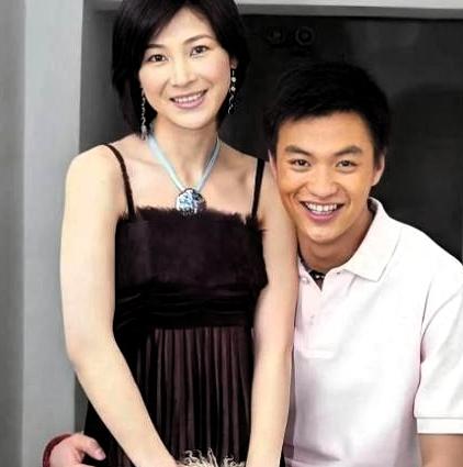 太唏嘘！12年前童蕾放弃周一围选富豪，如今结局差距太现实娱乐圈最让人感慨的
