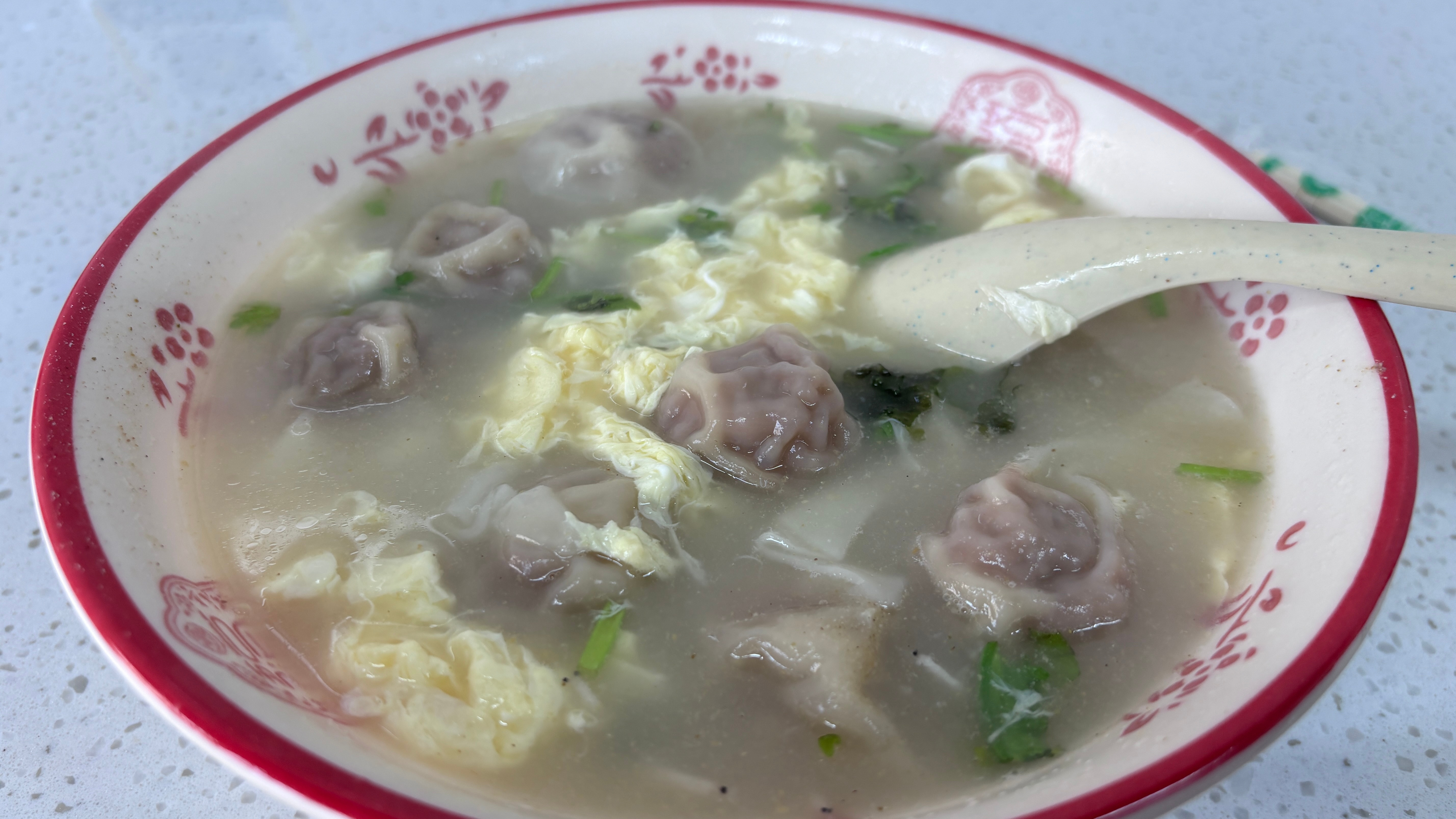 中午就来碗馄饨吧，味道鲜美可口。不可辜负的美食​​​