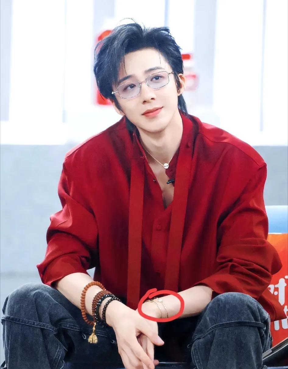 发现没？不管是谁，嫁给刘宇宁都会很幸福！为什么这么说？因为刘宇宁的前妻曾经就