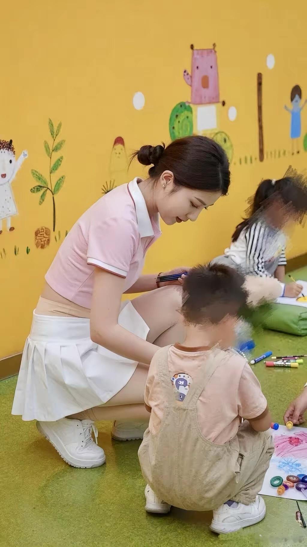 现在幼师也要求这么漂亮吗
