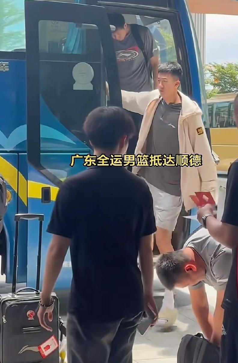 广东全运队今晚在顺德最后一战，不仅仅有澳大利亚拉拉队成员给指导今年的澳大利亚