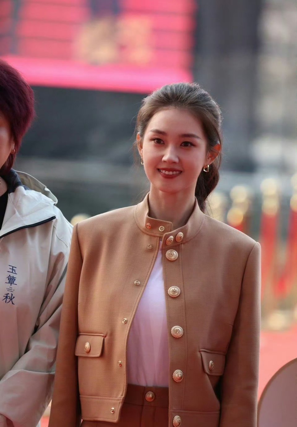 感觉鼻基底有点凹陷