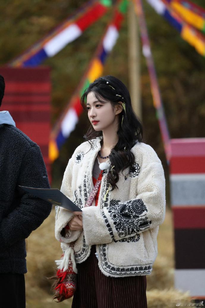 跑男西藏站最惊喜的莫过于王楚然！本以为是颜值担当，结果玩游戏意外解锁“生抽赛道”