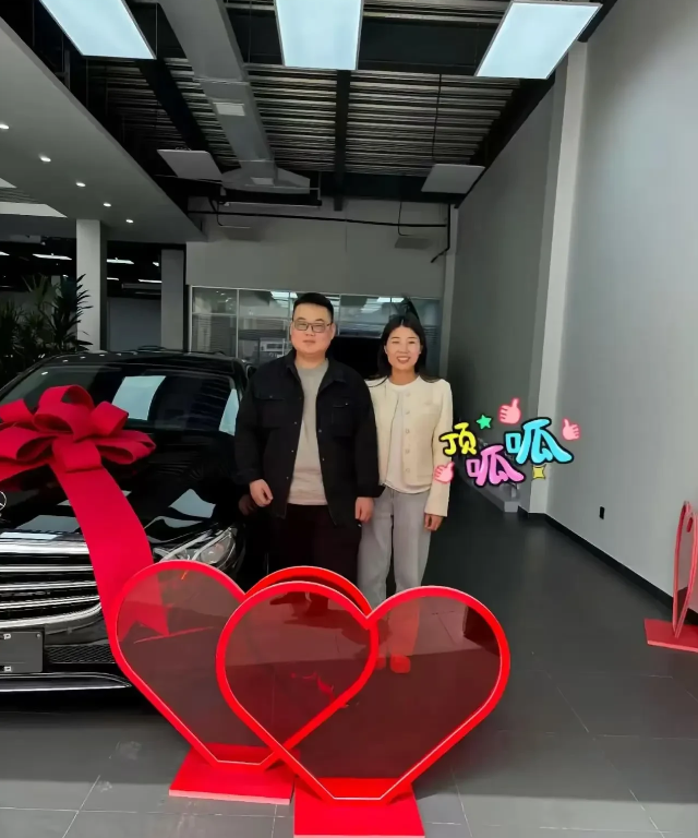 小伙子这车炫得……我竟然哑口无言。