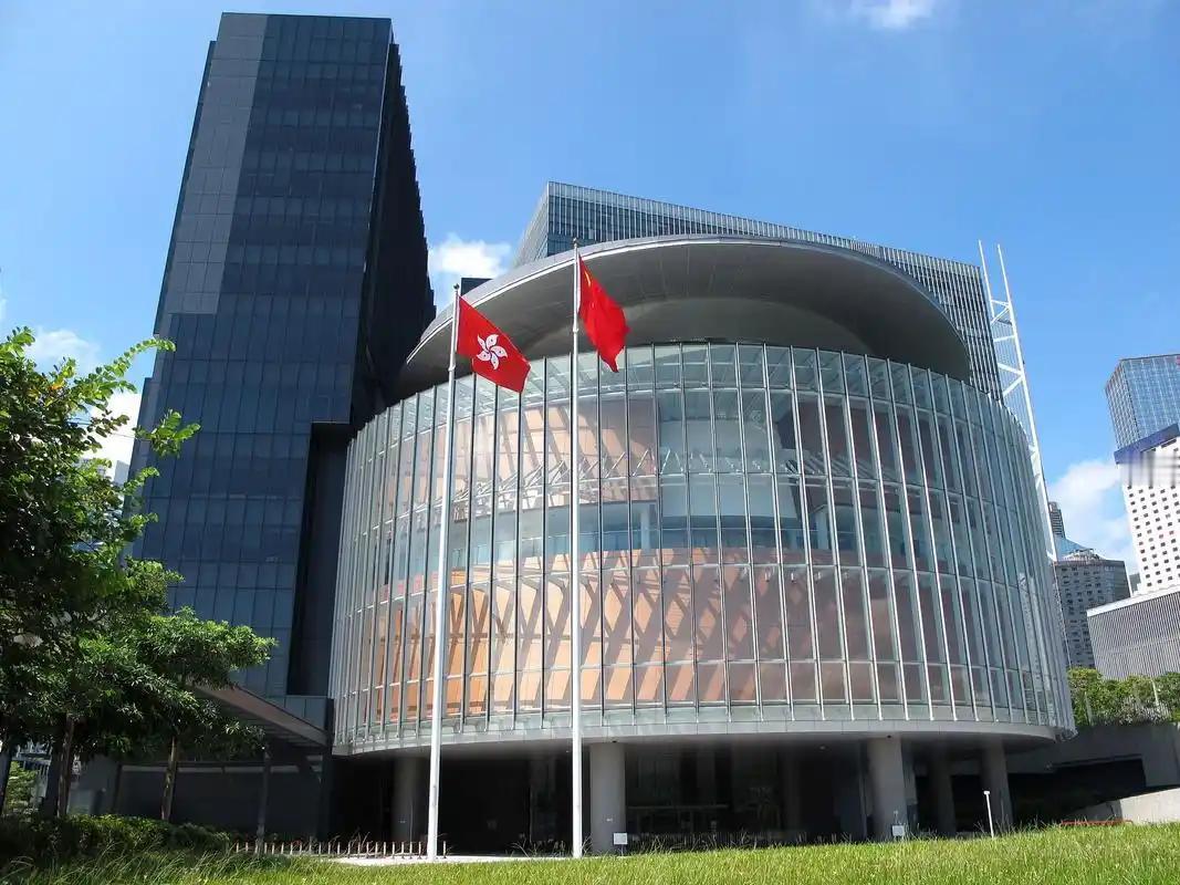 香港凭什么财政独立？经常有人问我一个问题：香港那么有钱，为什么不上交税收给中