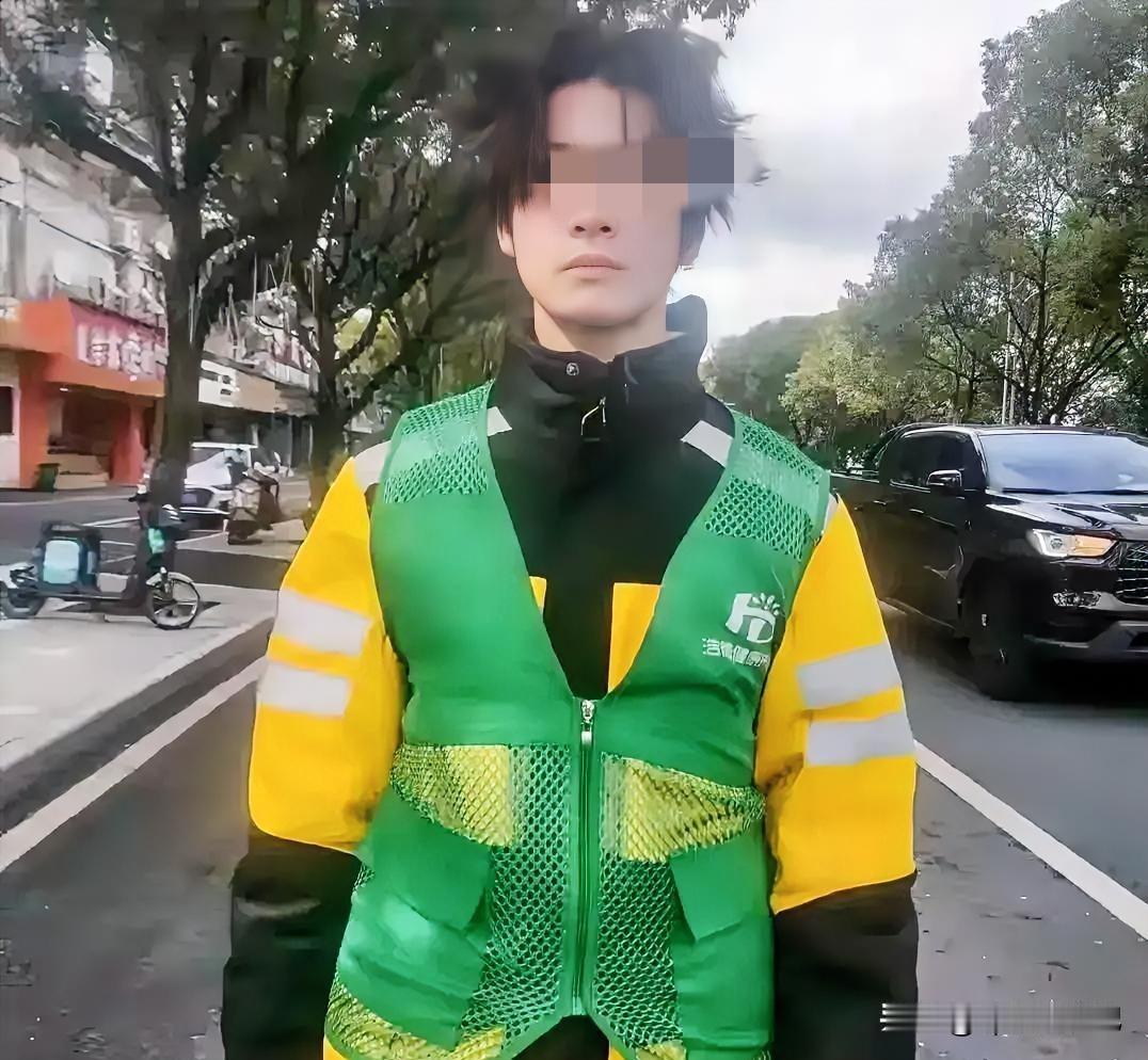 19岁江西小伙“去南昌找同学玩”，却玩成了跨国噩梦。小伙在江西省抚州市，说