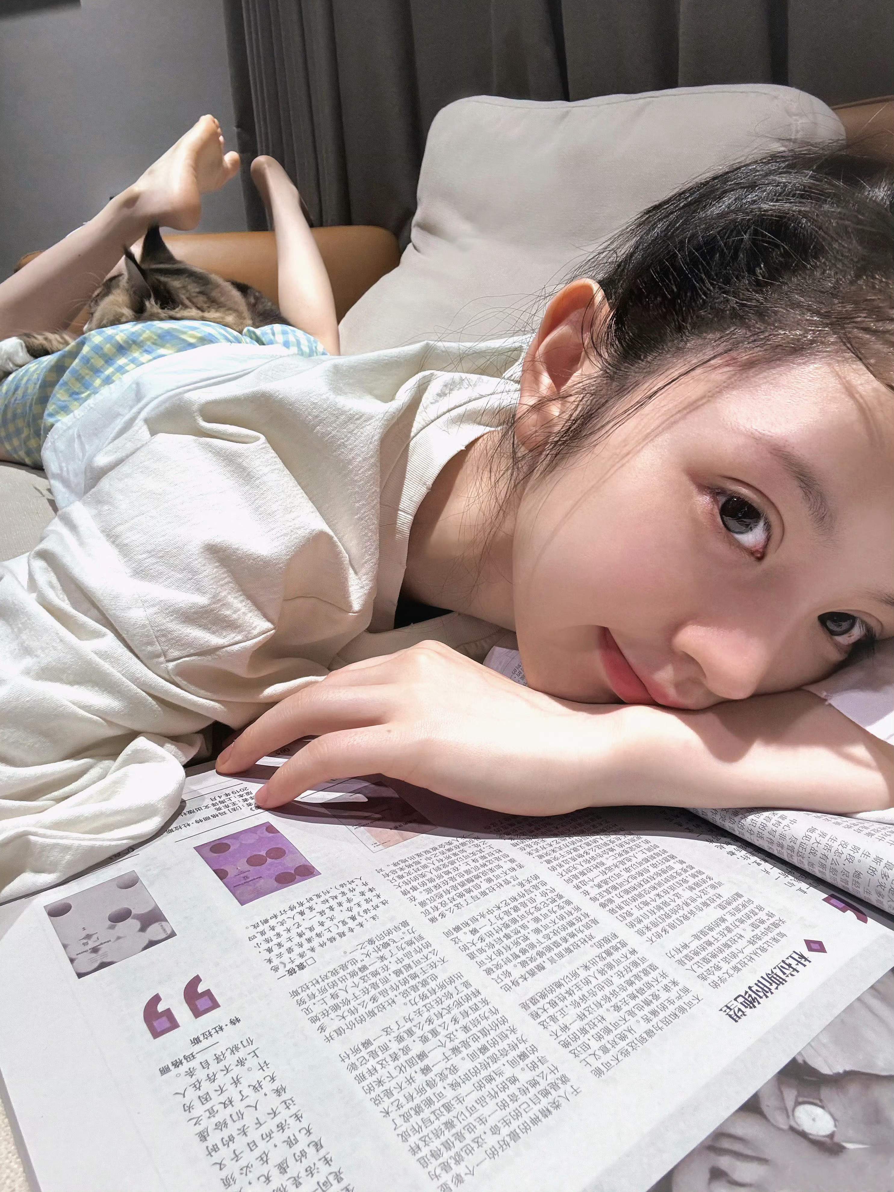 跟你们这些瞳孔长得好看的人拼了（素颜田曦薇…