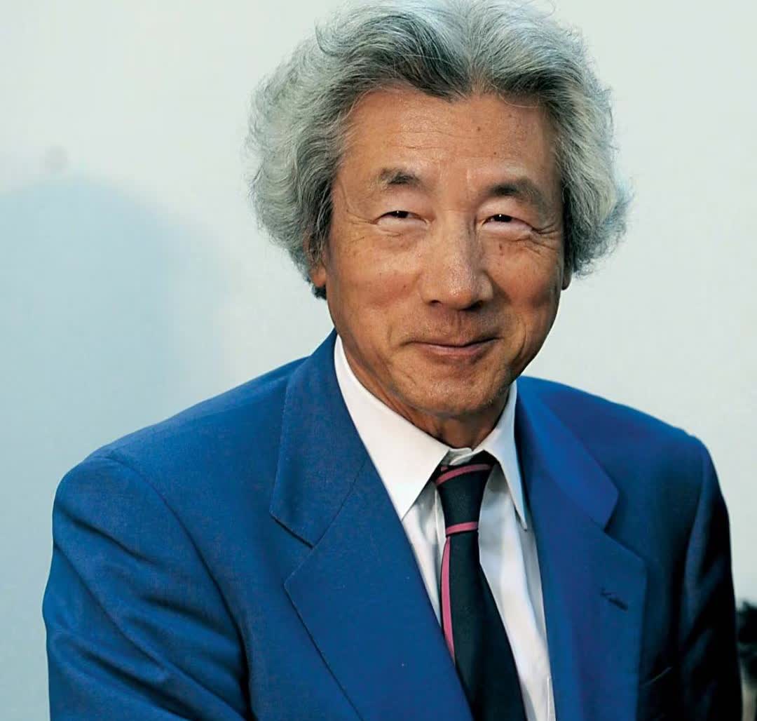 现任存活首相在任时间最长小泉纯一郎图一小泉纯一郎图二小泉第一次内阁图