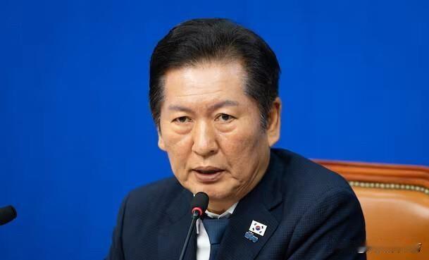 【推荐司法构陷李在明的律师担任第二次特别检察官，韩国执政党共同民主党党首郑清来在