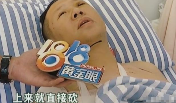 “恶人自有恶人磨”！2017年，杭州萧山，一名男子在KTV内强迫女服务员给