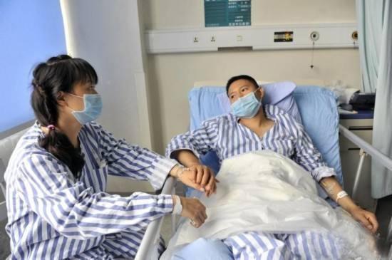 48岁夫妻先后查出肝癌离世, 医生解释: 1件事害的!