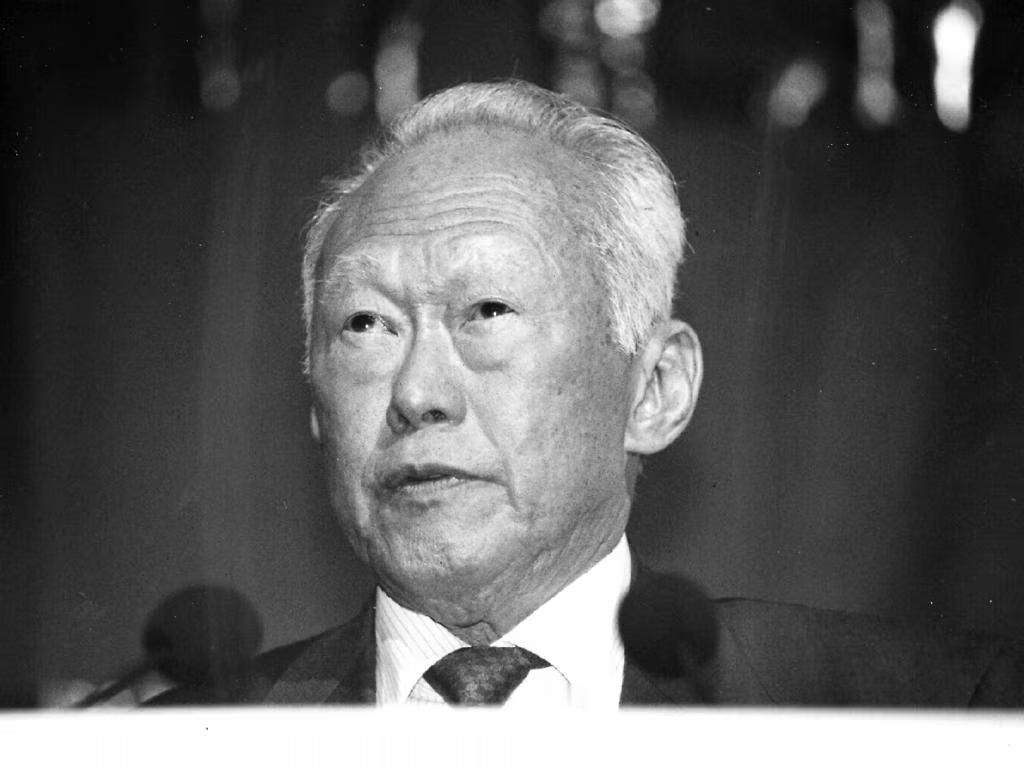 澳大利亚正沦为亚洲的“白人垃圾”：残酷警告重燃40年前的论调！澳大利亚一位著名专