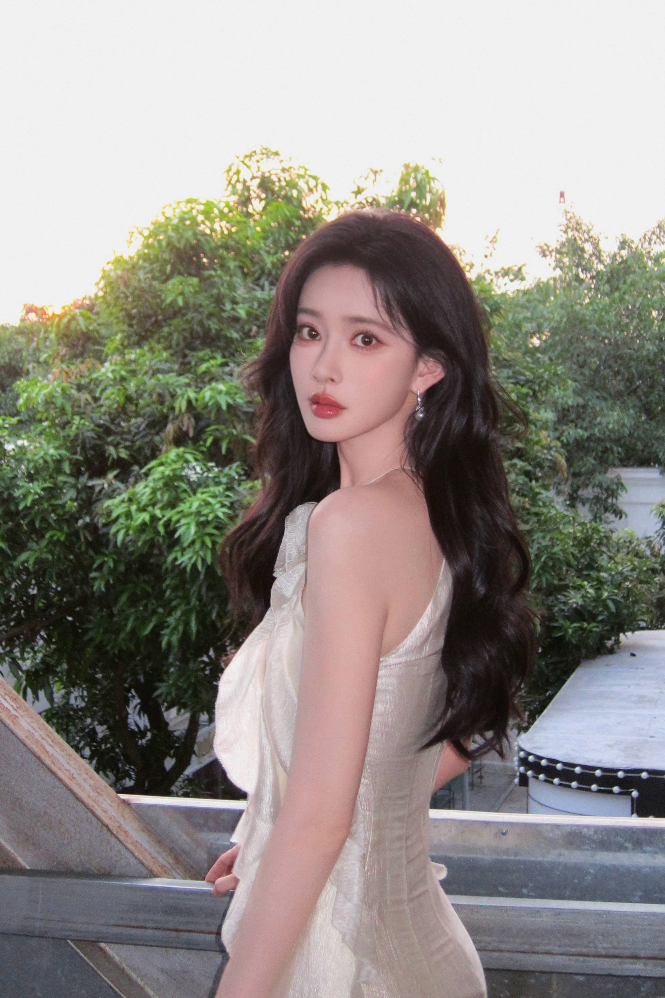 孟子义无尽夏花裙女神我请问你实况与精修的区别是…？用这样的状态迎接郝念嘛那大事