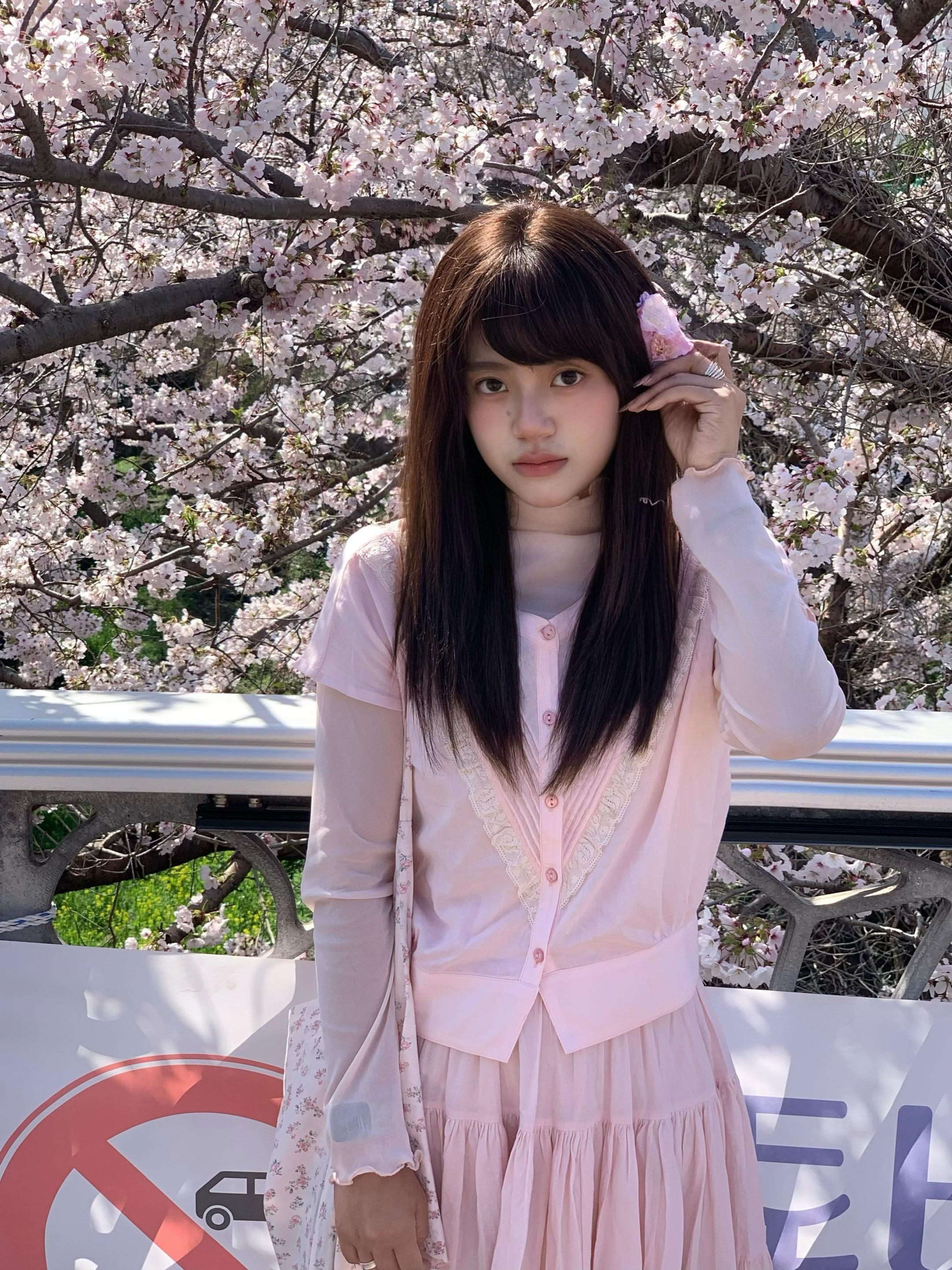 樱花树下 我是我的春天🌸。