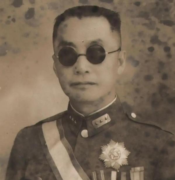 1949年，成都解放后，有一件事情让解放军非常头疼，无论如何都找不到四川省主席王