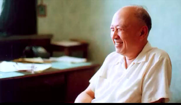 钱学森逝世17周年#钱学森，中国航天事业的奠基人，“两弹一星”元勋。美国人说他能抵5个师，宁可枪毙也不让回国