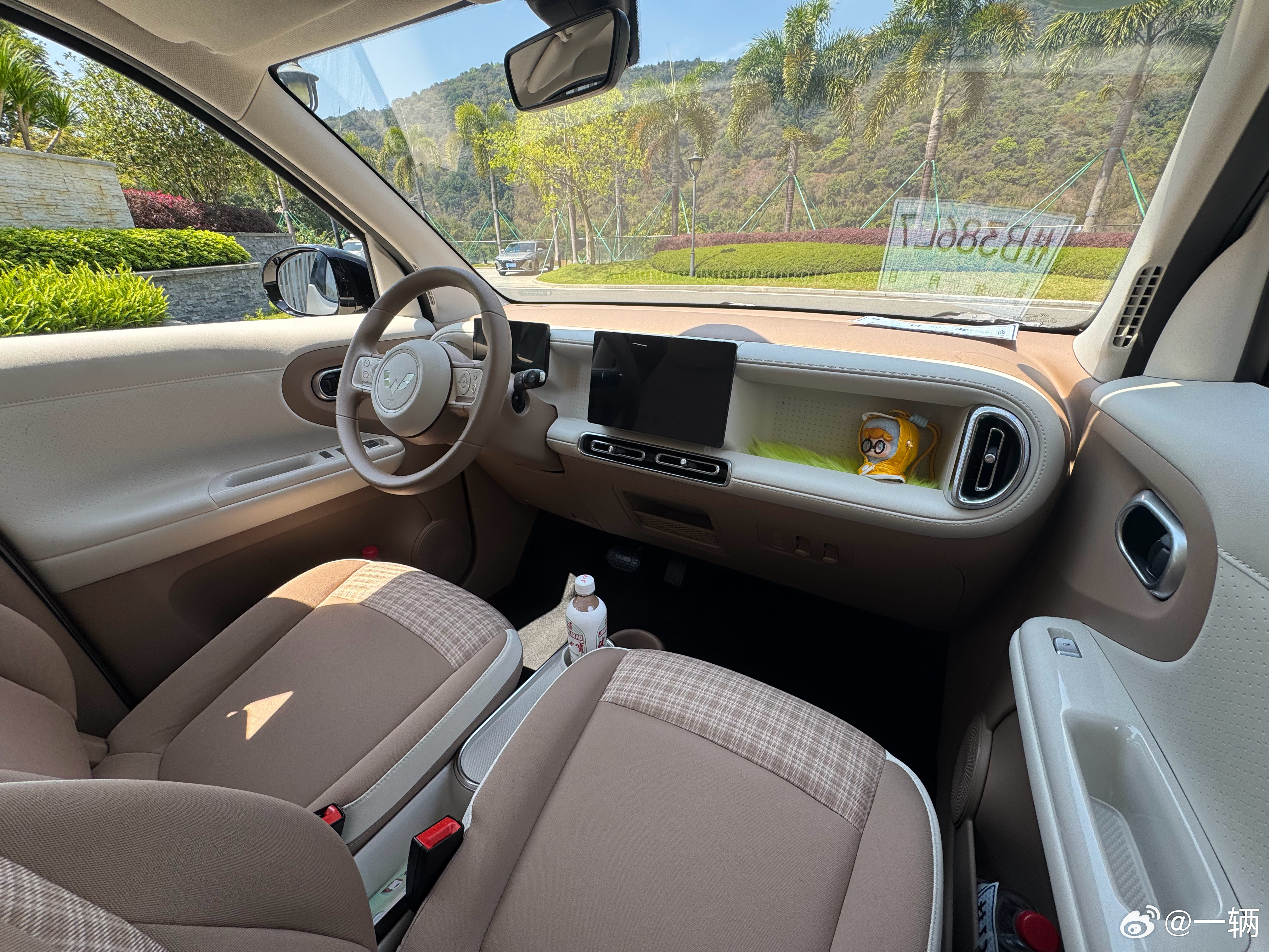 原来宏光MINIEV销量已经突破190万辆！接下来就到这台第五代宏光MINIEV