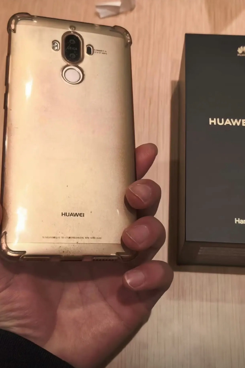 我见过最牛的换机跨度！直接从Mate9跳到Mate80！！本来以为从Mate