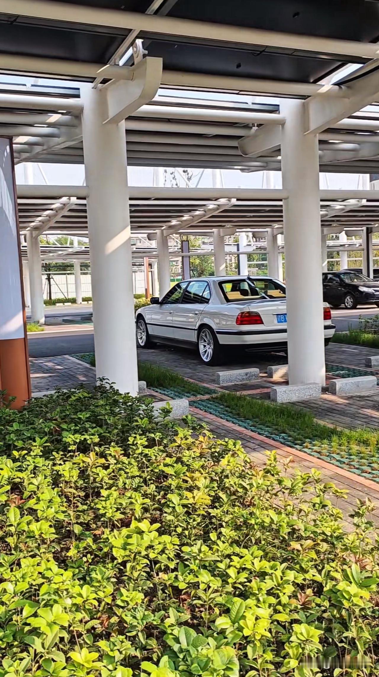 谁懂这款车，当年的含金量！＃千禧年2000BMW