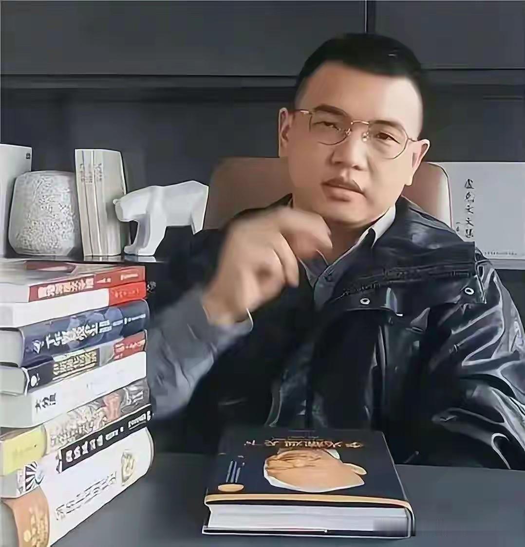 ……“负面标签”？卢克文把1992年到2012年这复杂的20年,简化成了一个高度