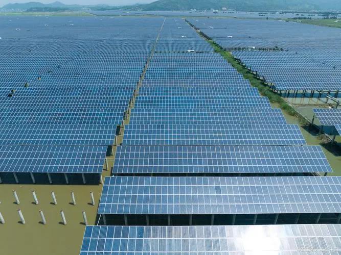 光伏、电池出口退税调整，其实是在帮行业“戒掉低价内卷”财政部和税务总局官宣