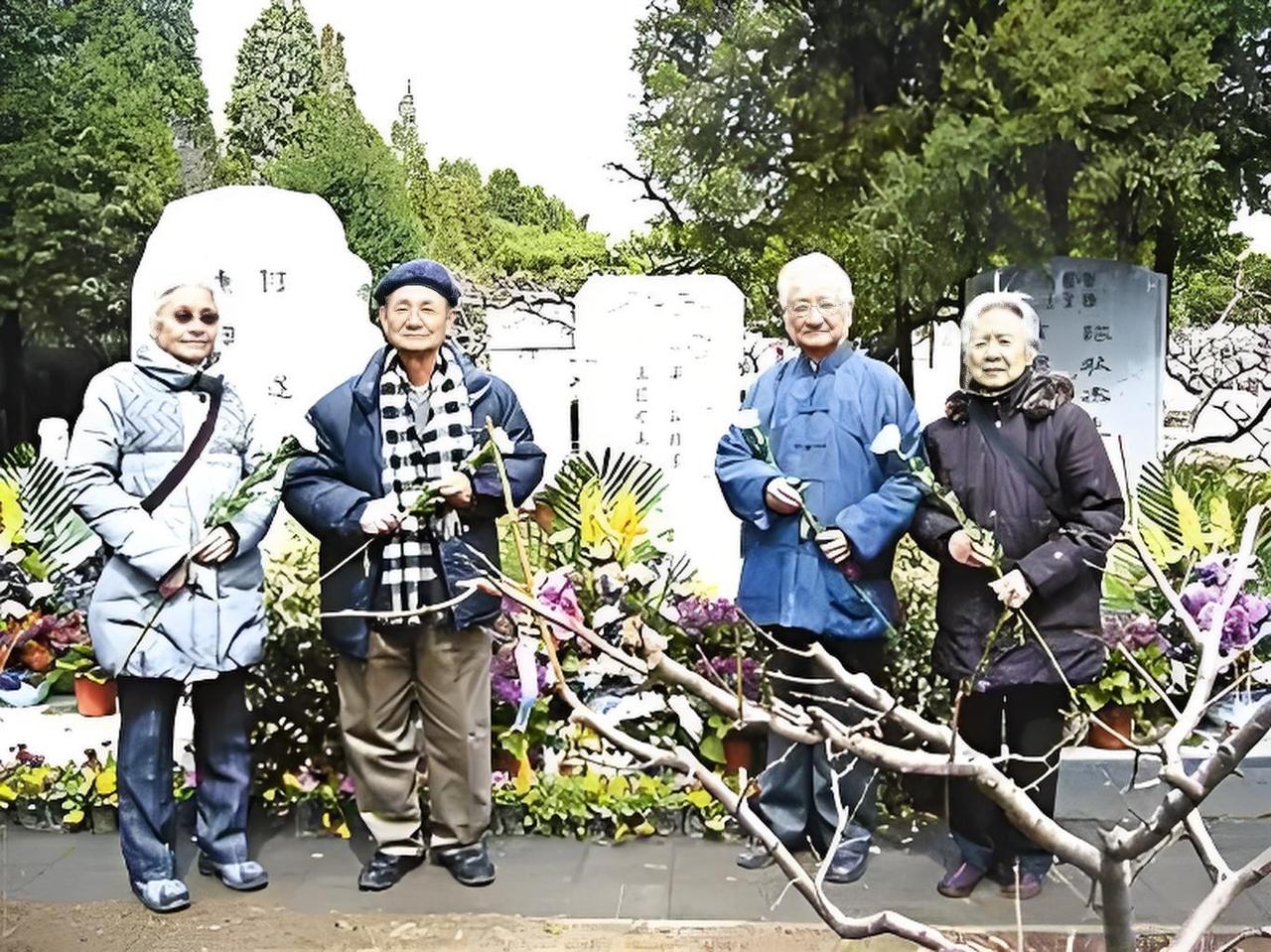 2013年，吴石将军的儿子吴韶成、儿媳武月菊，连同将军的挚友何康与他的妻子郁隽民