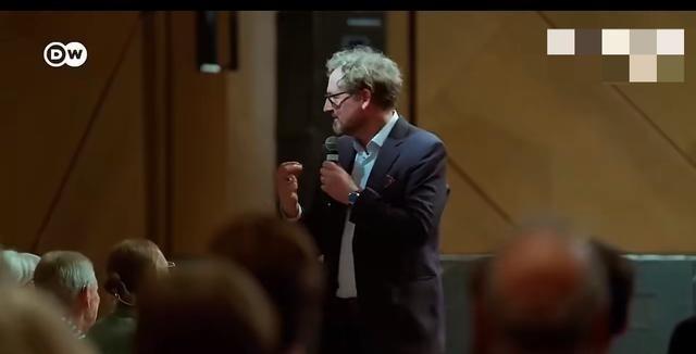 德国：中美打不起来了，因为打了也白打！日前德国教授坦率指出：美国并非惧怕中国，而